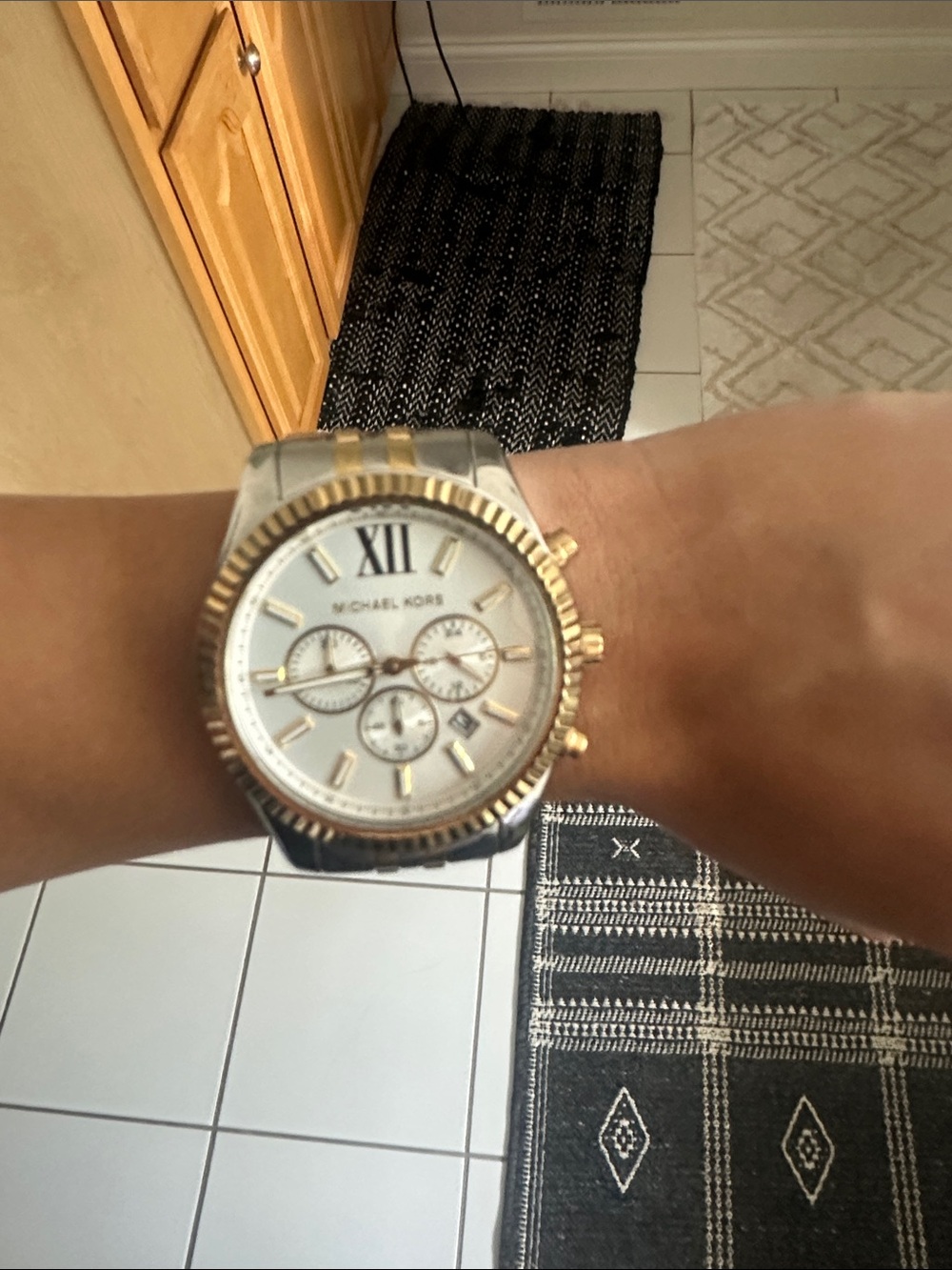 Michael Kors Two-Tone Gold and Silver Men’s Chronograph Watch - Picture 3 of 3